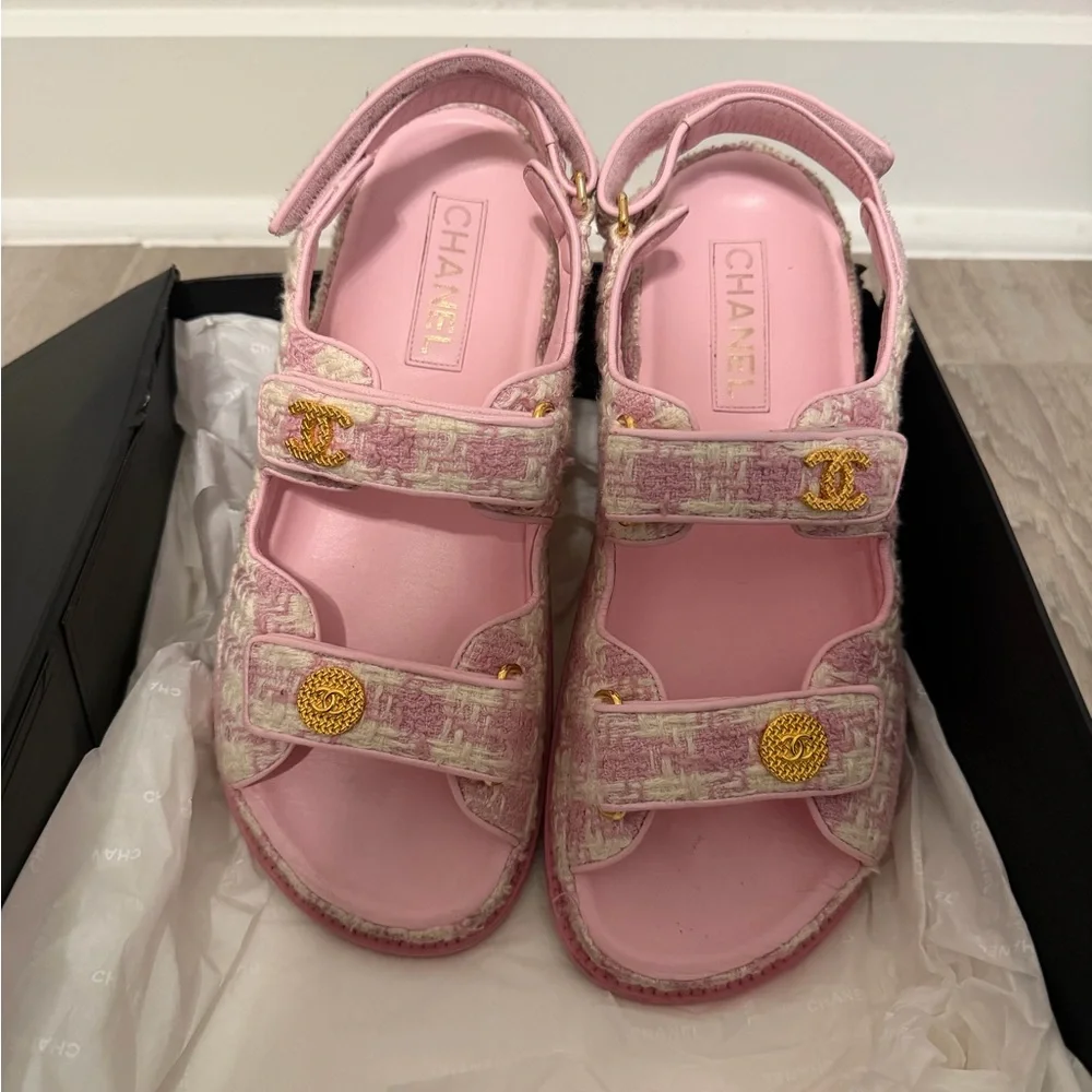 Stylish Pink Kids Sandals - Picture 3 of 4